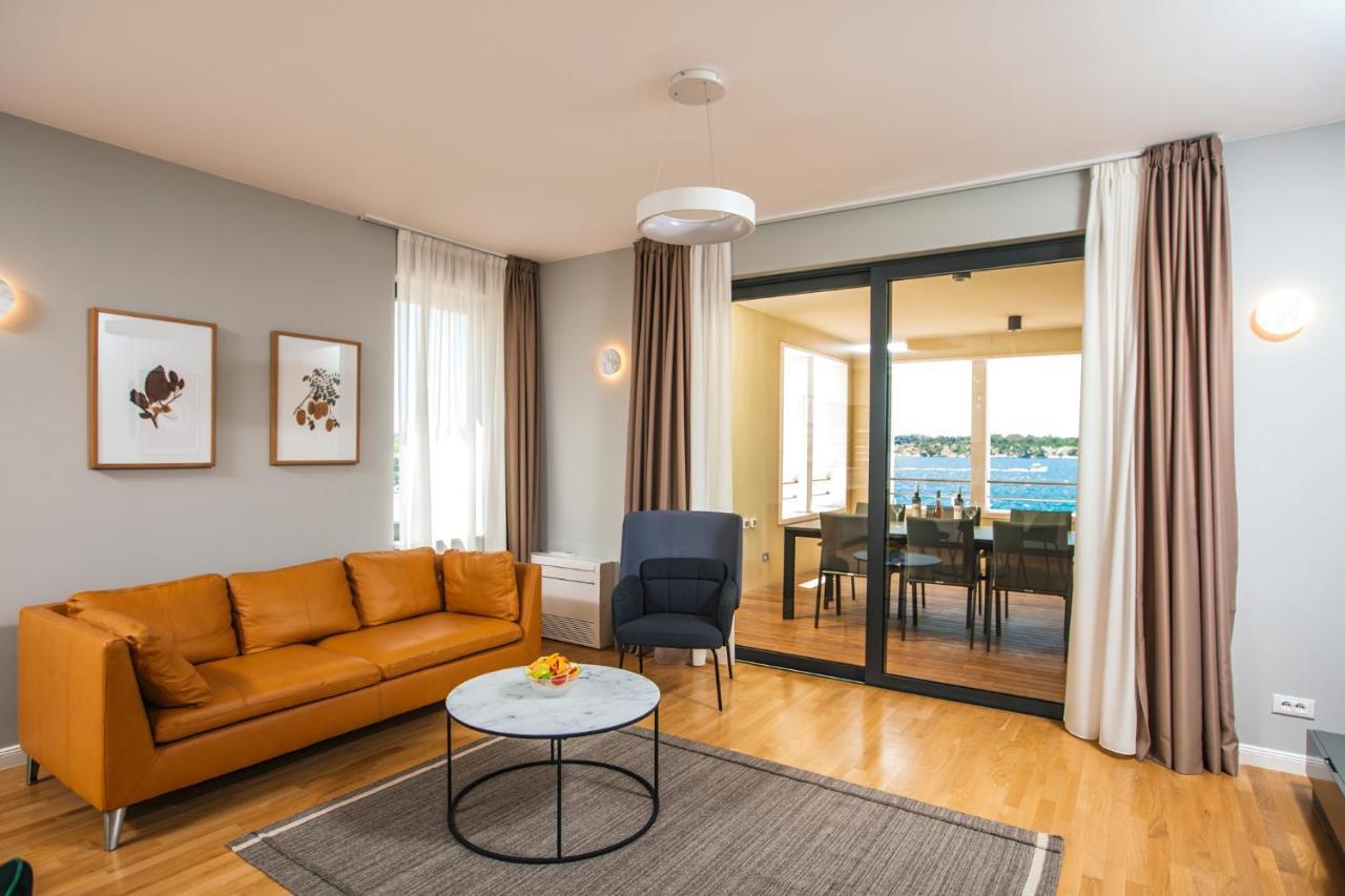 Armerun Heritage Hotel & Residences 시베니크 외부 사진