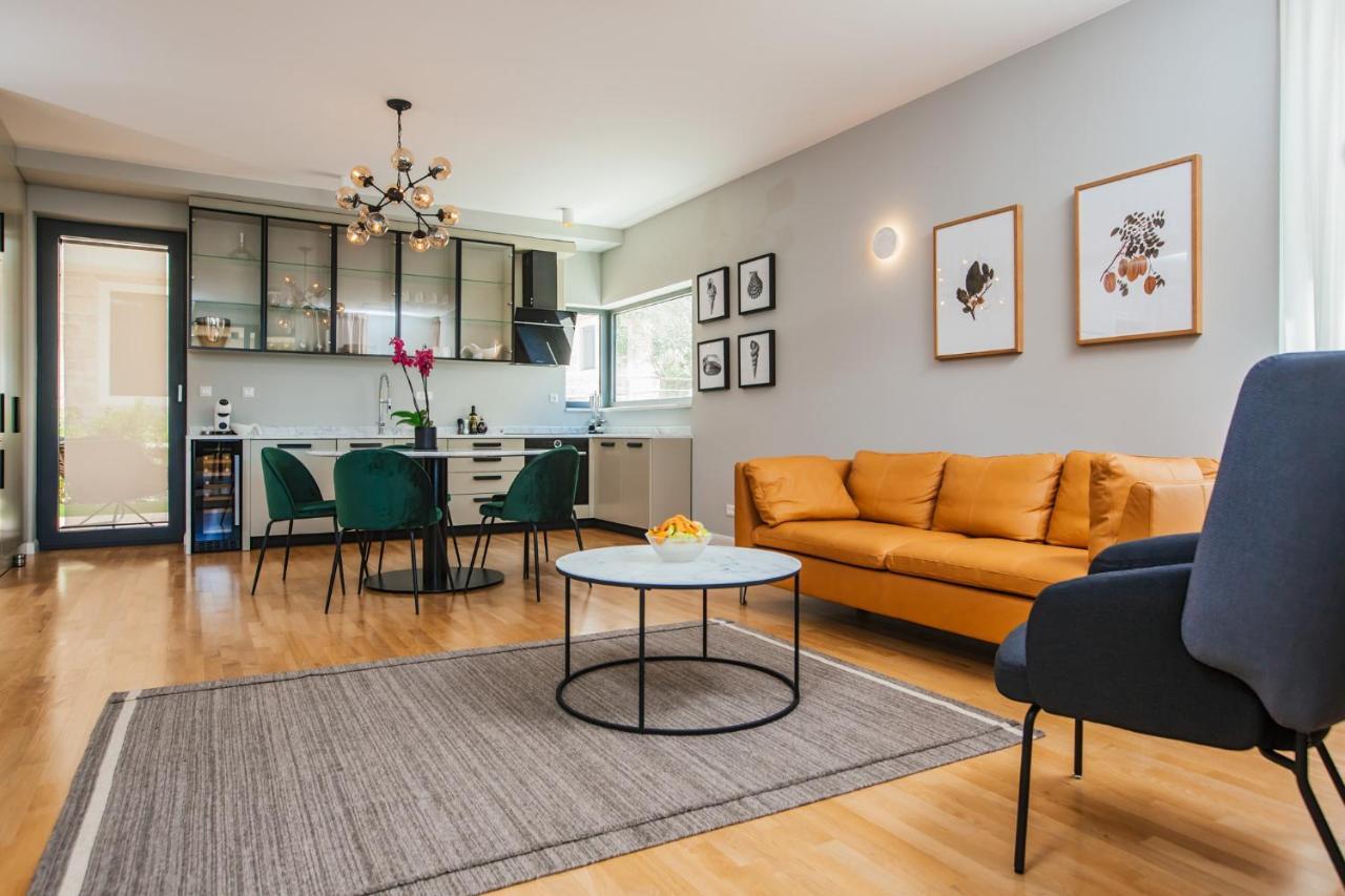 Armerun Heritage Hotel & Residences 시베니크 외부 사진