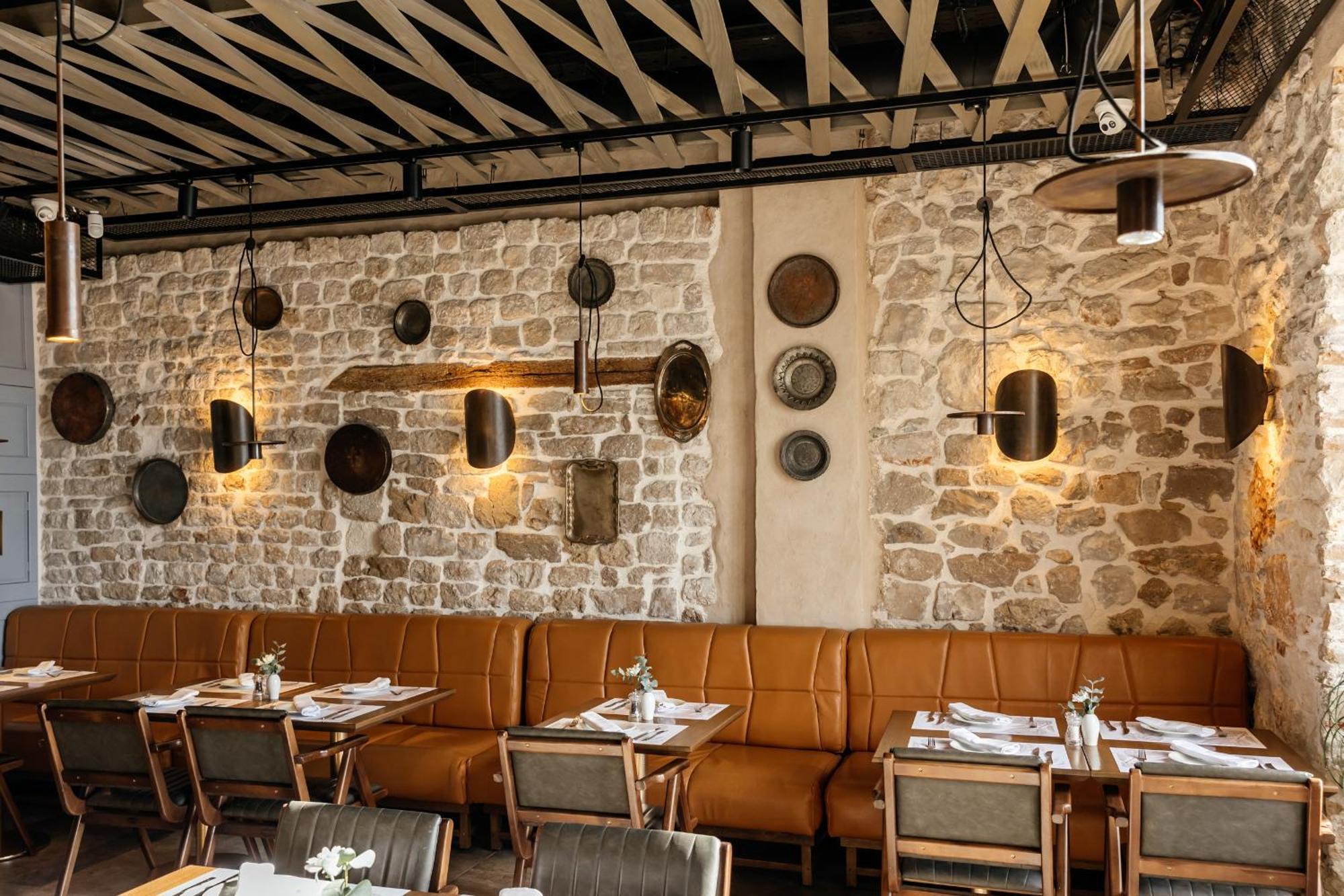 Armerun Heritage Hotel & Residences 시베니크 외부 사진